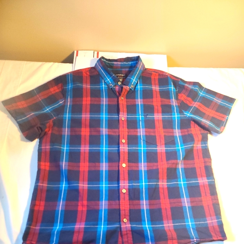 American Eagle Outfitters  Plaid Short Sleeve